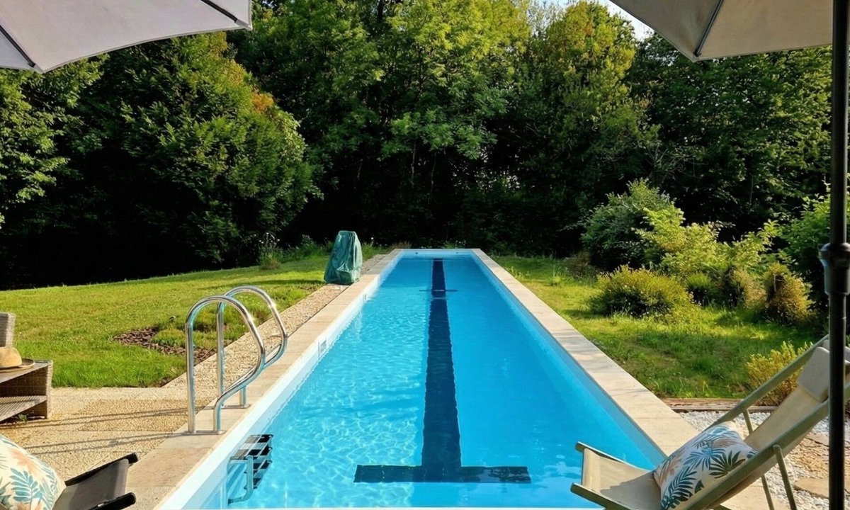 Espoey House | Nature villa with 25m swimming pool between forests and the Pyrenees
