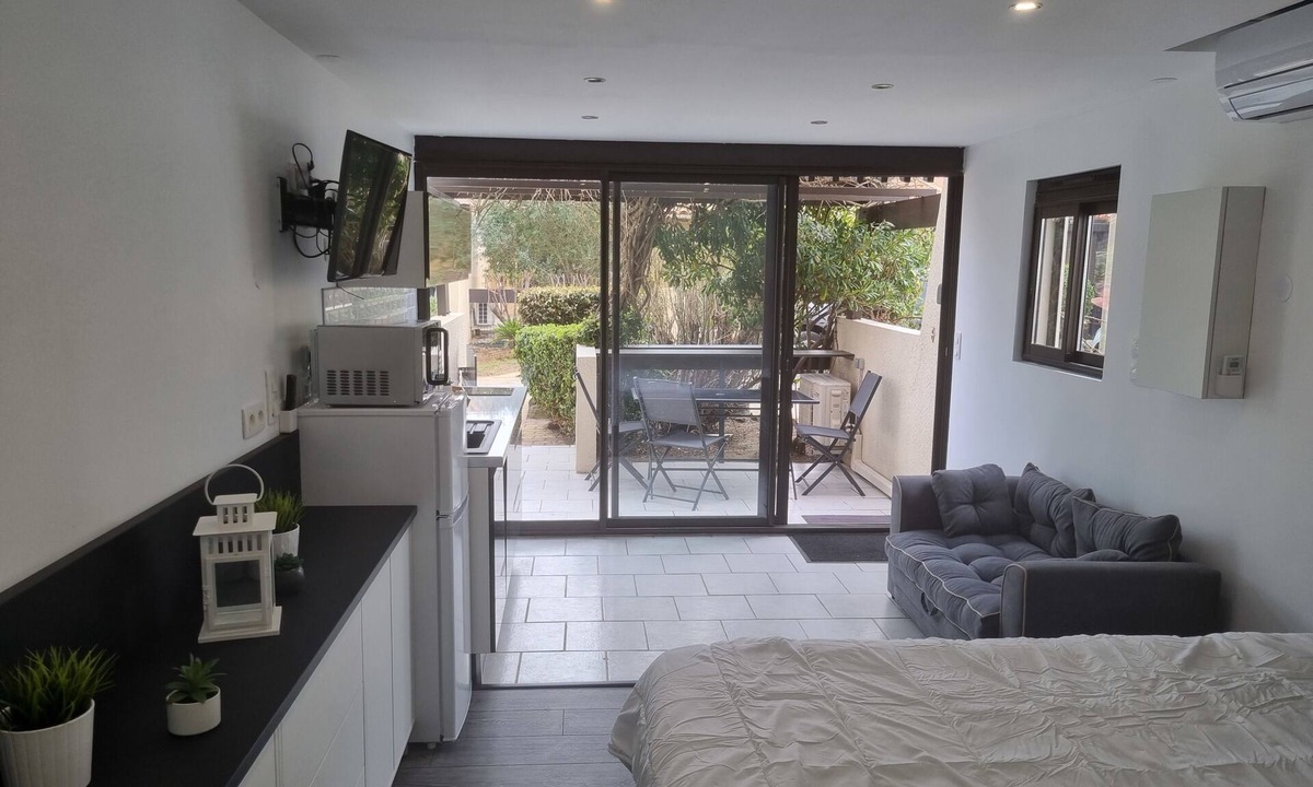 Naturist Village Apartment | Naturiste Cap d'Agde Port Vénus 1