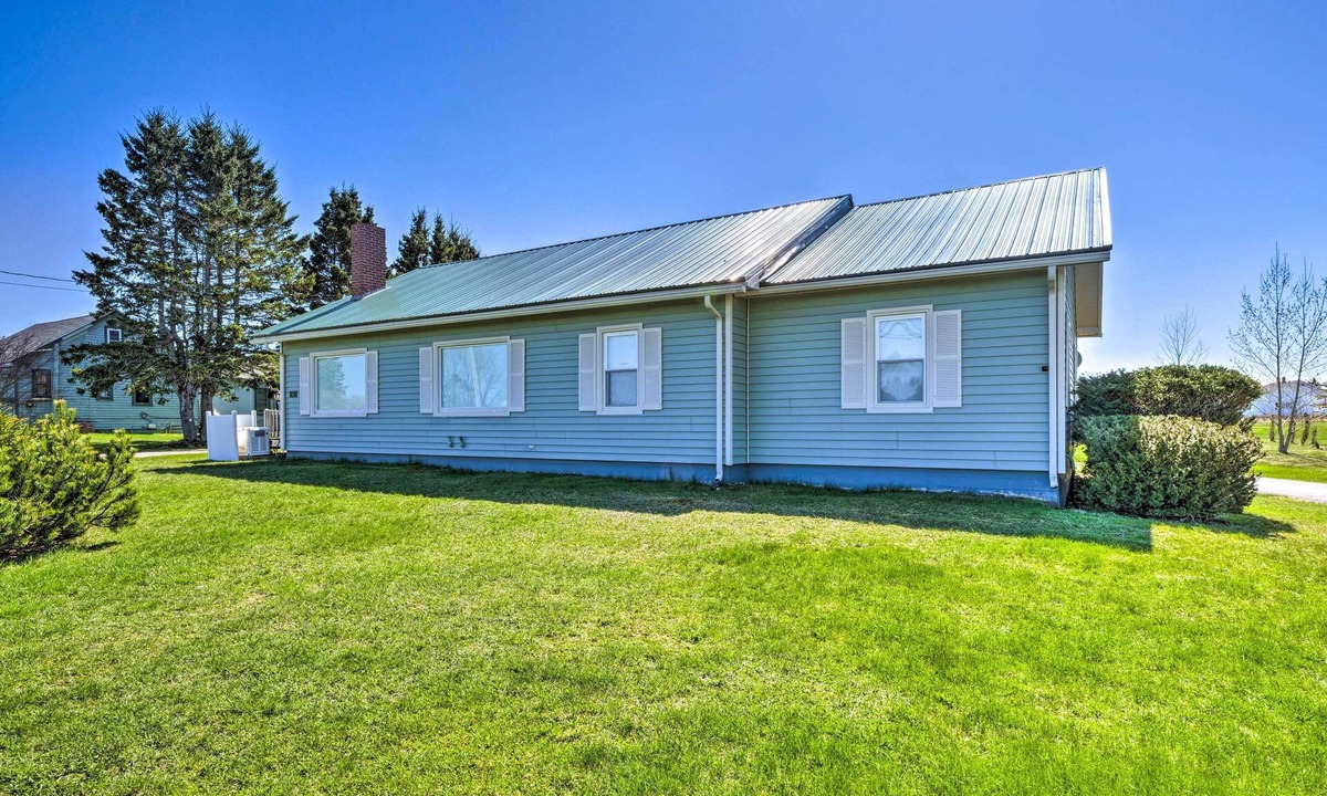 Lubec Cottage | Nautical Lubec Cottage w/Fire Pit & Grill!