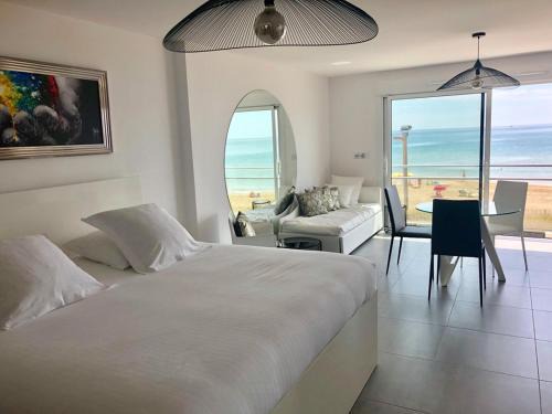 Naturist Village Apartment | NAUTILIA 206 By AGN- Suite Luxe avec Rooftop 2 personnes "réservé aux couples"