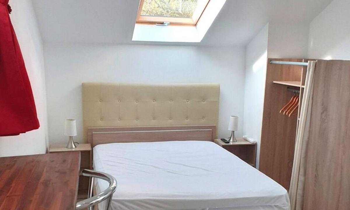 Razac-sur-l'Isle Apartment | (N°08) New studio with free private parking