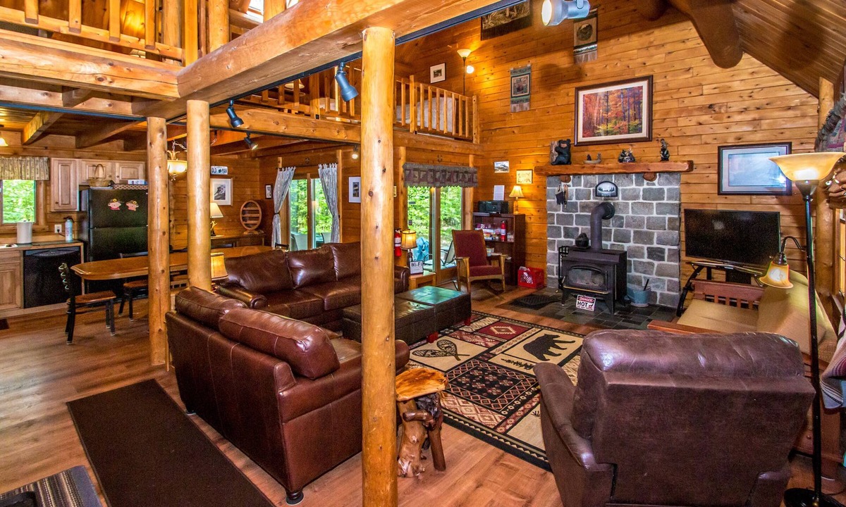 Bartlett House | Near 4 Ski Areas & Story Land, Indoor & Outdoor Pools, Fitness, Super Clean