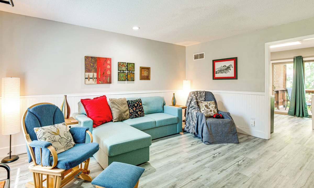 Overland Park House | Near Arrowhead Stadium: Walkable Overland Park Gem