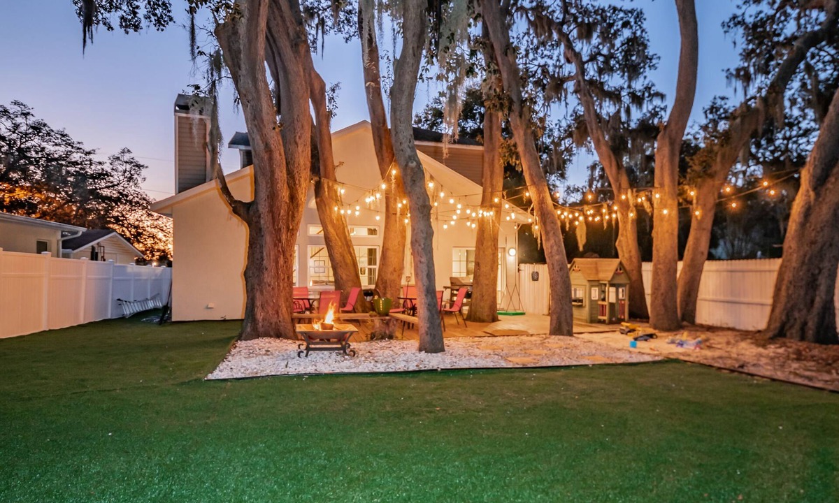 Tarpon Springs House | Near Beaches