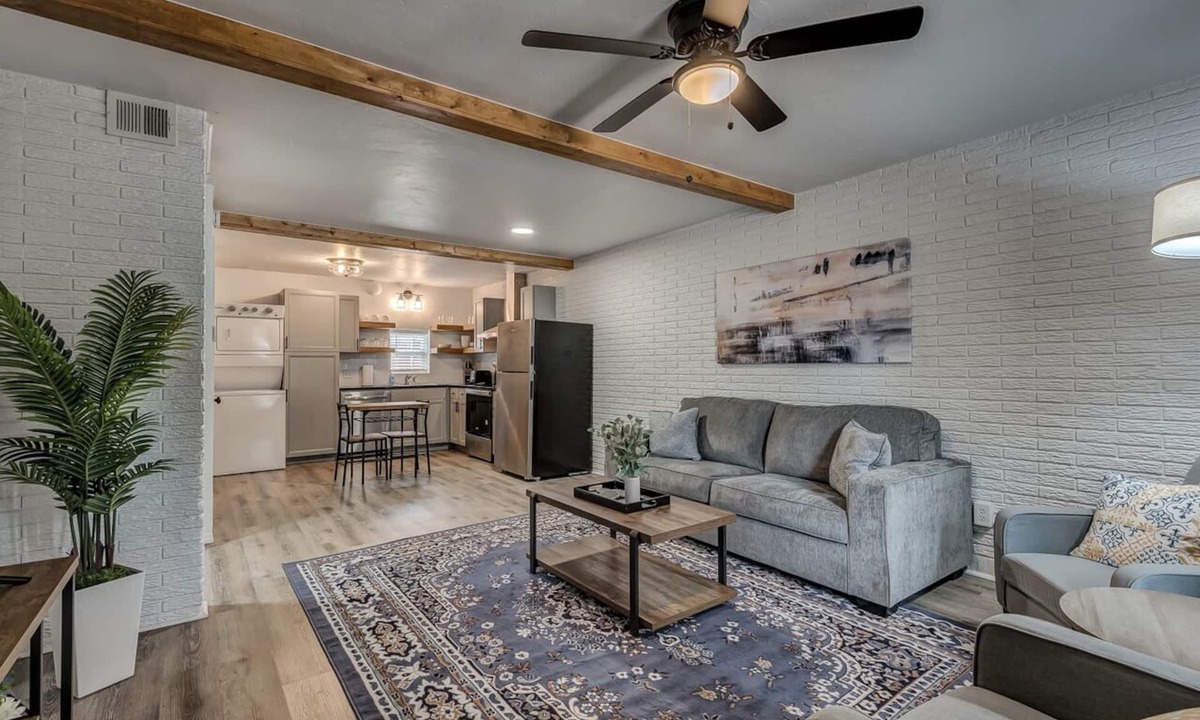 Stillwater Apartment | Near Boomer Lake & OSU - Relaxing Retreat