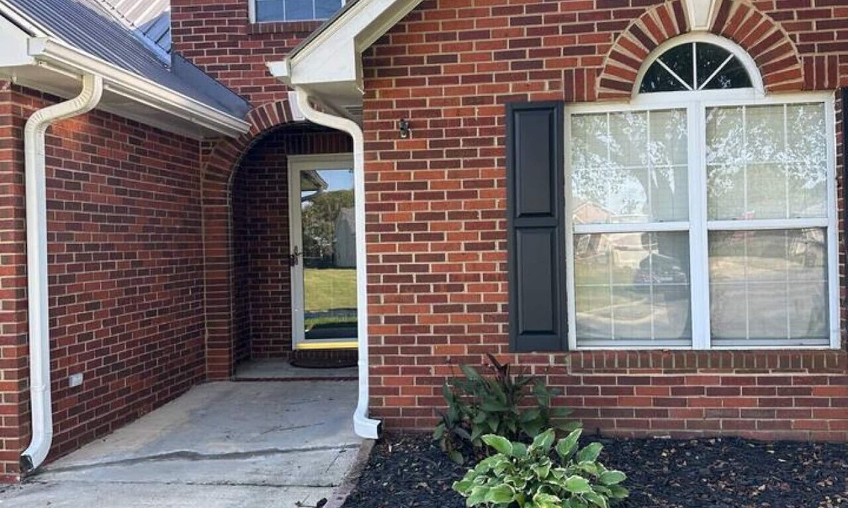 Paw Creek House | Near Charlotte House (Seasonal Pool)
