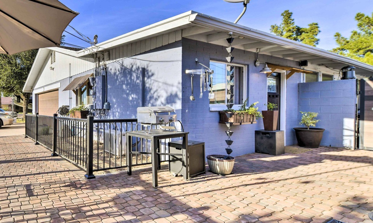 Mesa Apartment | Near Cubs Spring Training! Couples Retreat in Mesa