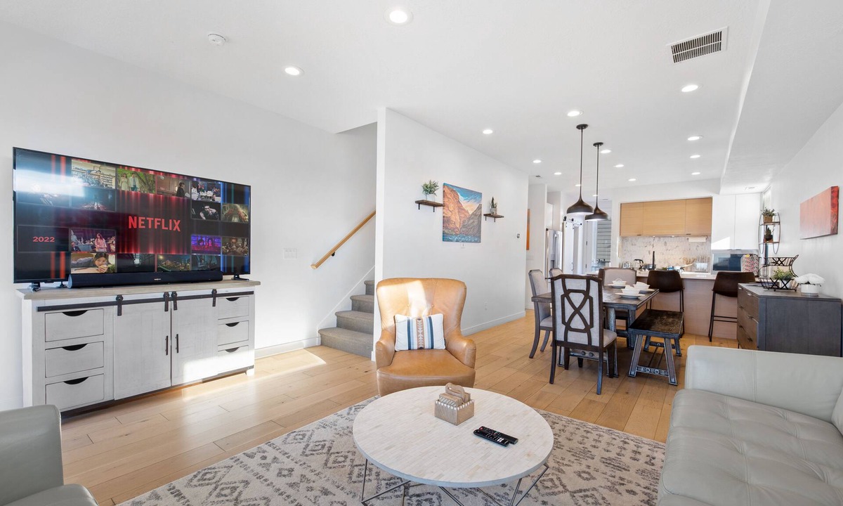People's Freeway House | Near Delta Center & Downtown SLC