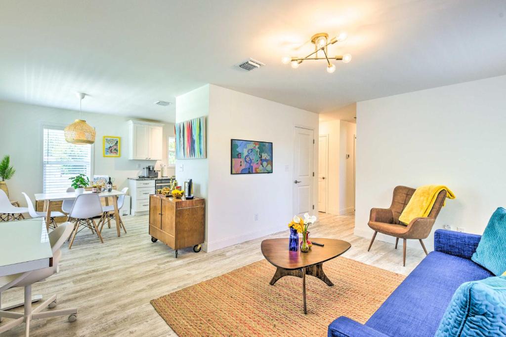 Alta Vista House | Near Downtown + Ocean: Sarasota Getaway