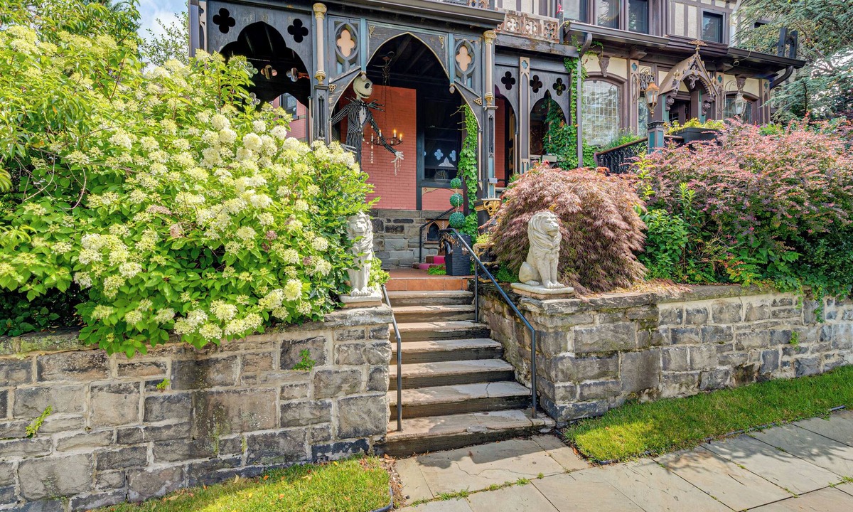 Scranton Cottage | Near Downtown Scranton: Getaway w/Patio