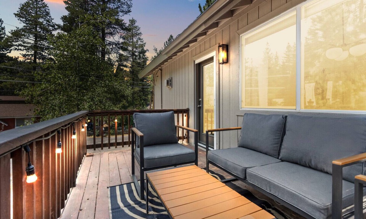 Christmas Valley House | Near Heavenly + Sierra · Golf · A/C · Tahoe Escape