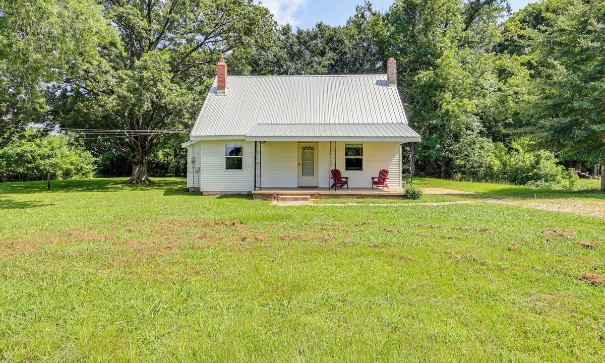 Jackson House | Near Hiking & Historic Sites: Jackson Home w/Yard