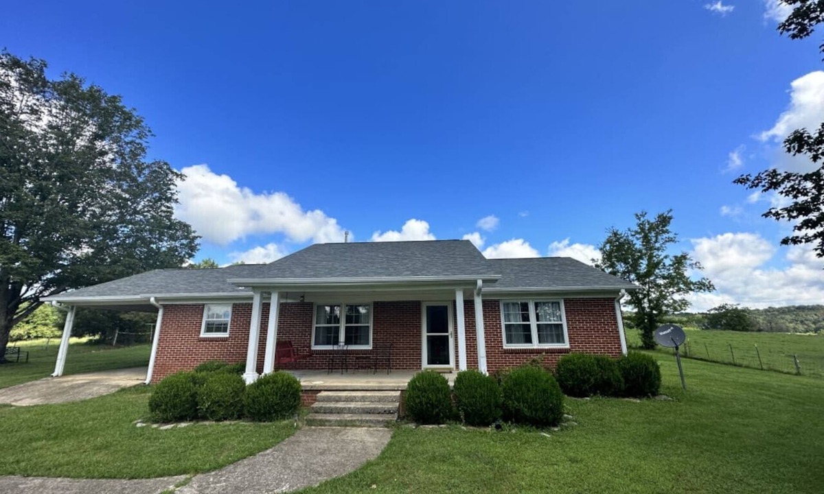 Fayetteville House | Near Jack Daniels, Tims Ford, & MORE!