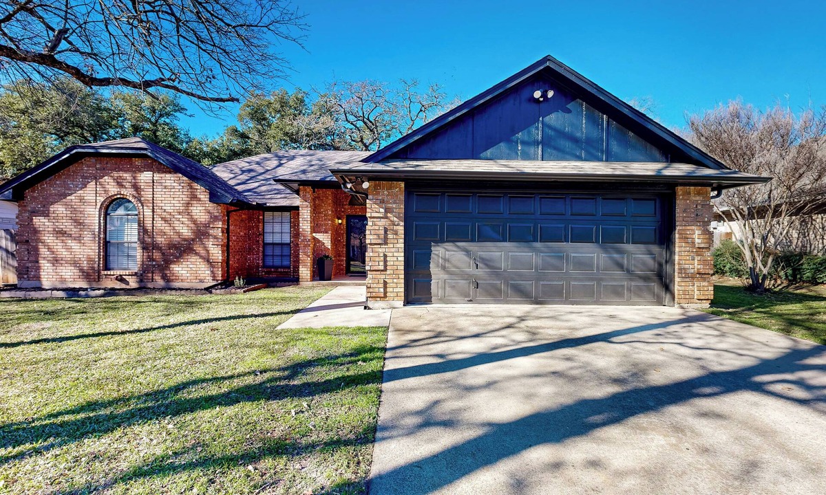 Azle House | Near Lake & Beach: Welcoming Home w/Patio
