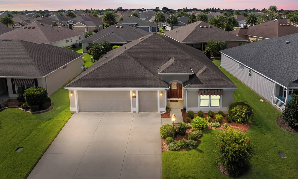 The Villages House | Near Lake Sumter + Brownwood + Beautiful 2/2