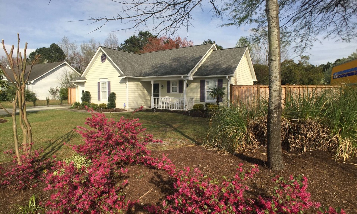 Murraysville House | Near Mayfaire, Wrightsville Beach and Downtown