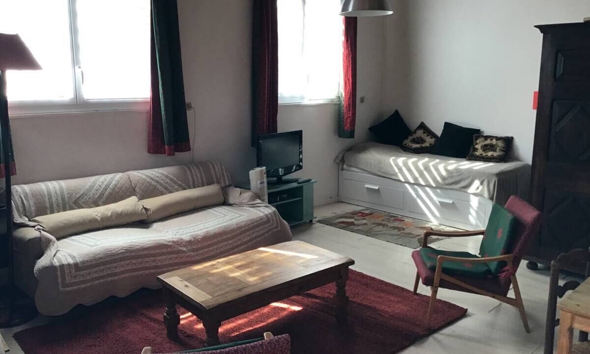 Castelnau-le-Lez House | Near Montpellier apartment with swimming pool
