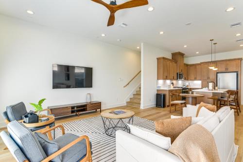OST - South Union House | Near NRG Stadium & Med Center | Group Retreat