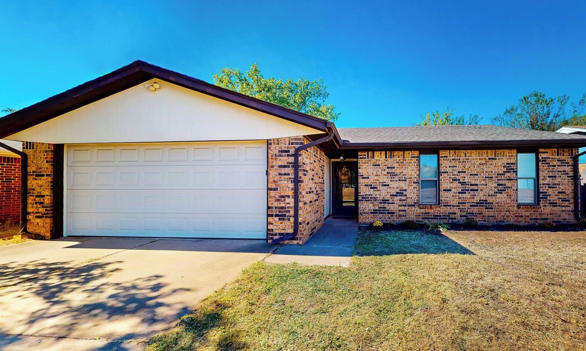Stillwater House | Near OSU Campus! 'Casa de Cowboy' in Stillwater