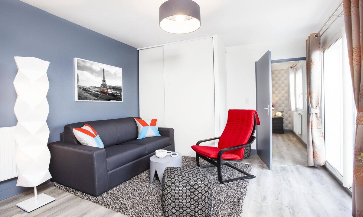 Vitry-sur-Seine House | Near Paris/Parking/4 Bdr/2 BR/Air conditioning