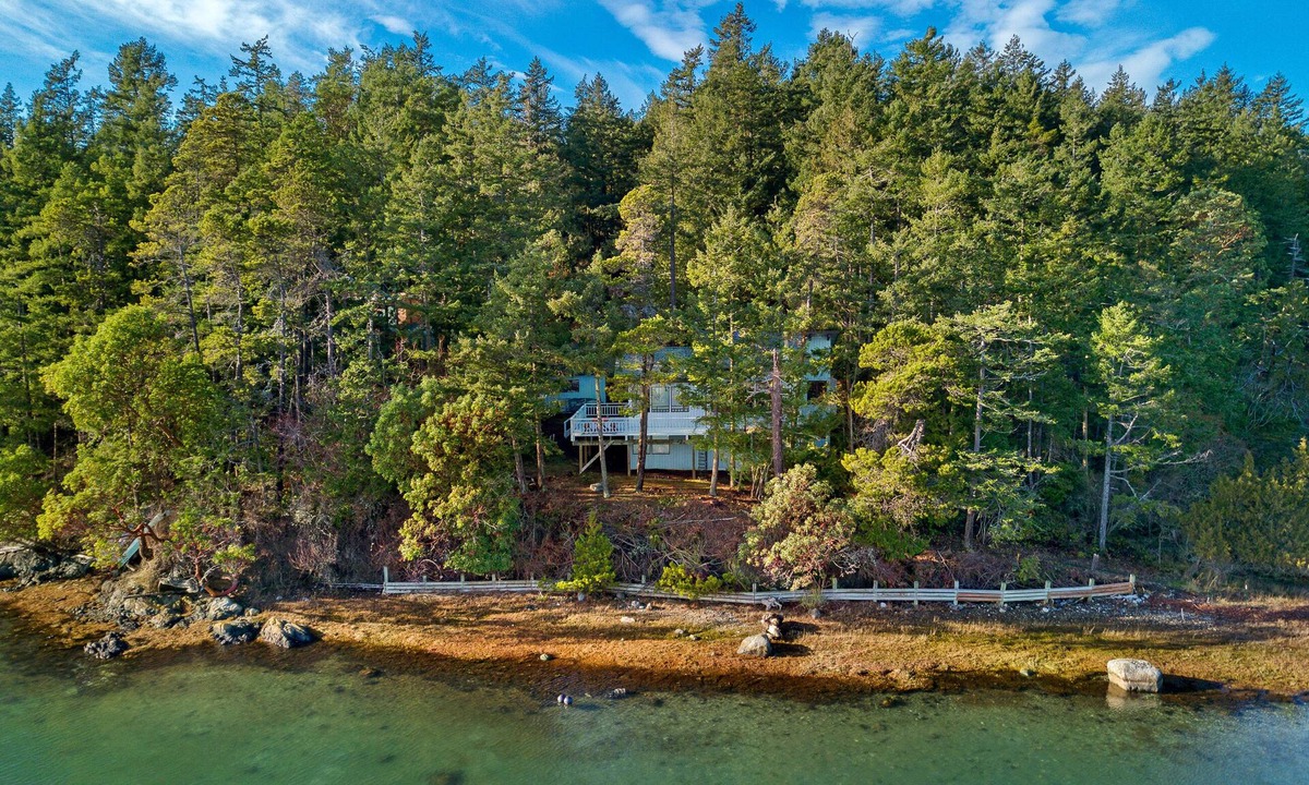 Roche Harbor House | Near Roche Harbor on Westcott Bay! (wpnt)