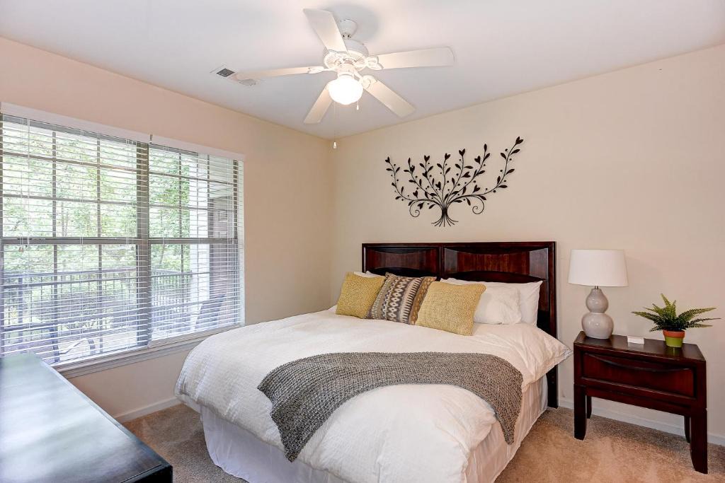 Cumberland Apartment | Near Suntrust Park 2