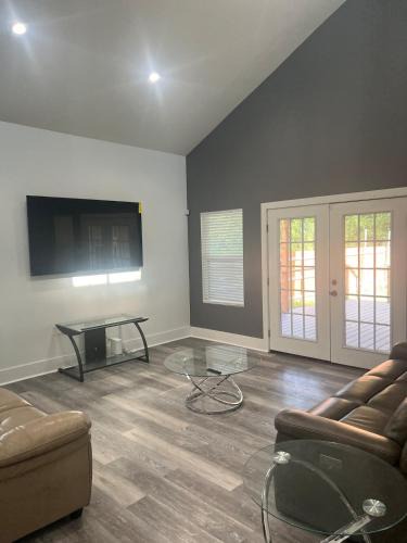 Lancaster Apartment | Near WORLD CUP and Dallas Modern home in Lancaster