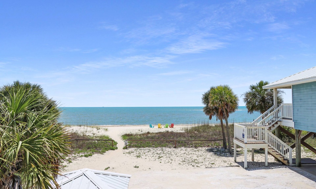 Indian Pass House | Nearly Beachfront~ Spacious ~ Pet Friendly ~ Summer Breeze