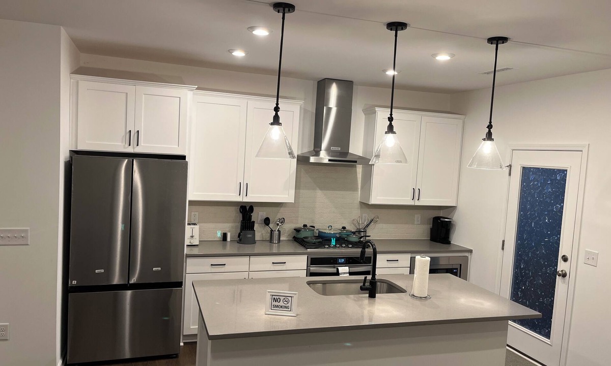 Southeast Raleigh House | Nearly new Raleigh townhouse with all the basic needs and a convenient location