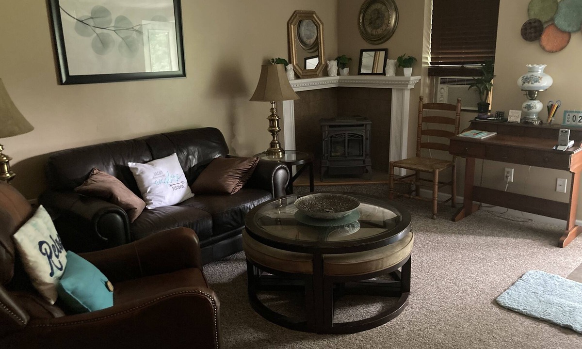 Lancaster Apartment | Neat and Nifty1 bedroom apartment in Lancaster