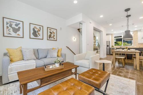 Lower Queen Anne House | Needle Nest 22