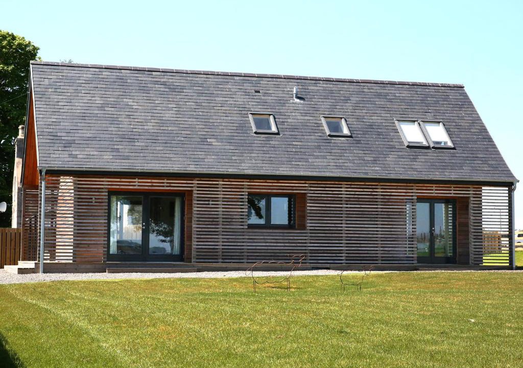 Inverurie House | Nef-Stedi