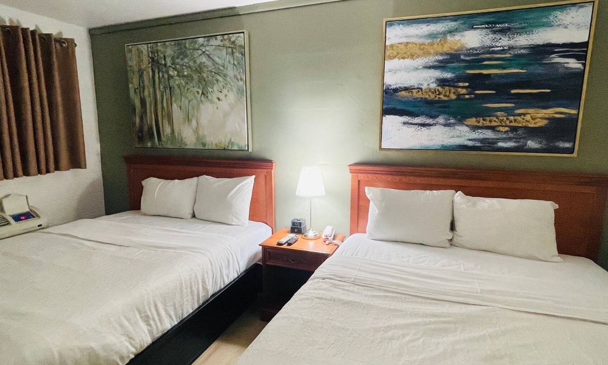 Swan River Hotel | NELSON HOTEL