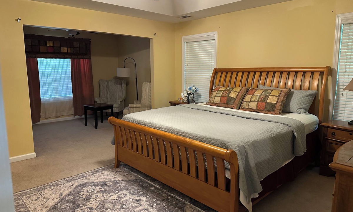 Dallas House | nEnjoyable 4-bedroom house in Dallas. Great place for the family & friends