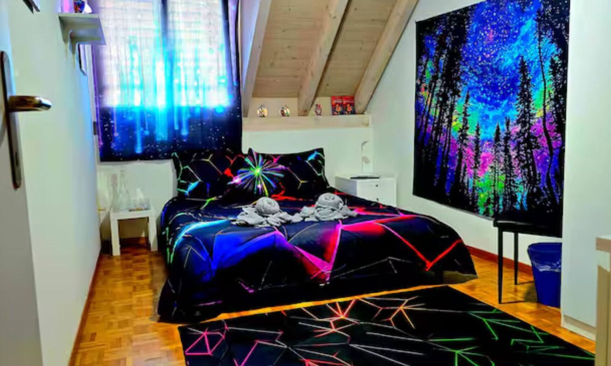 Bumpliz Bed & Breakfast | Neon Vibes - a 5km do centro de Bern