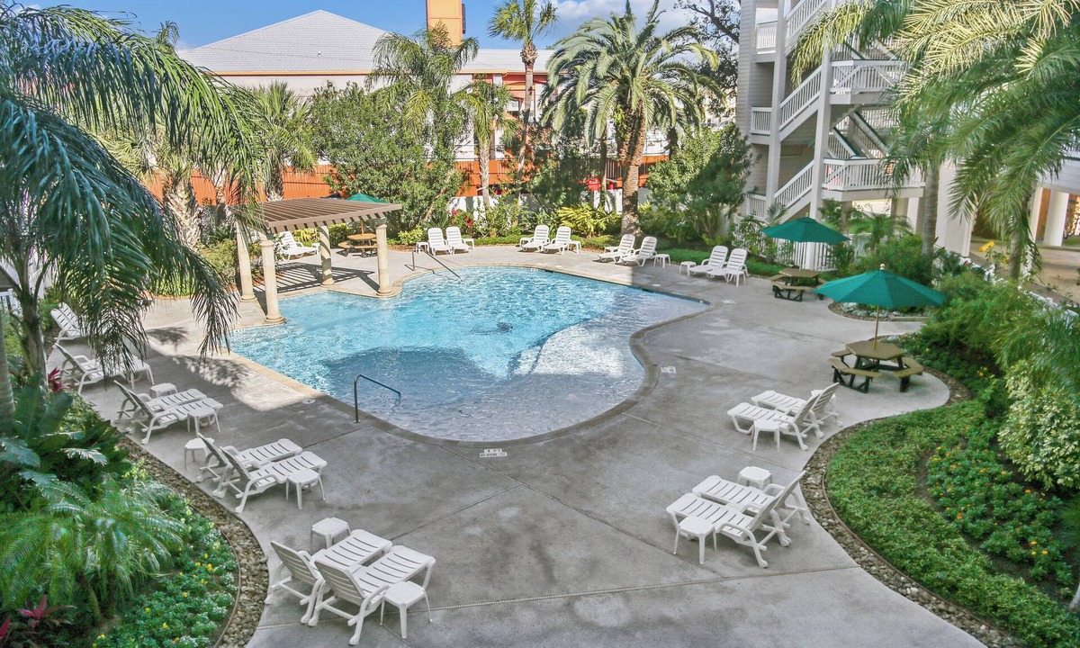 Galveston Condo | Neptune's Retreat by Ryson Vacation Rentals
