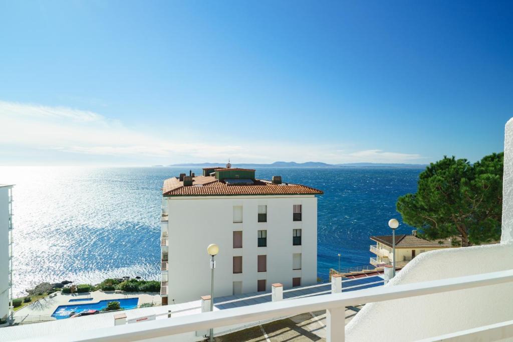 Almadraba-Canyelles Apartment | Neptuno B 1-4