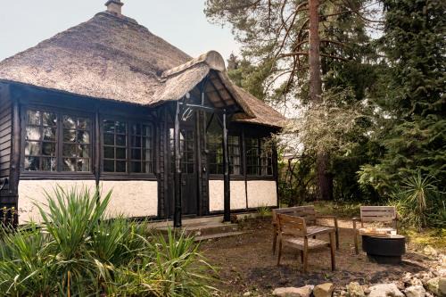 Saint-Remy-l'Honore House | Neska Lodge