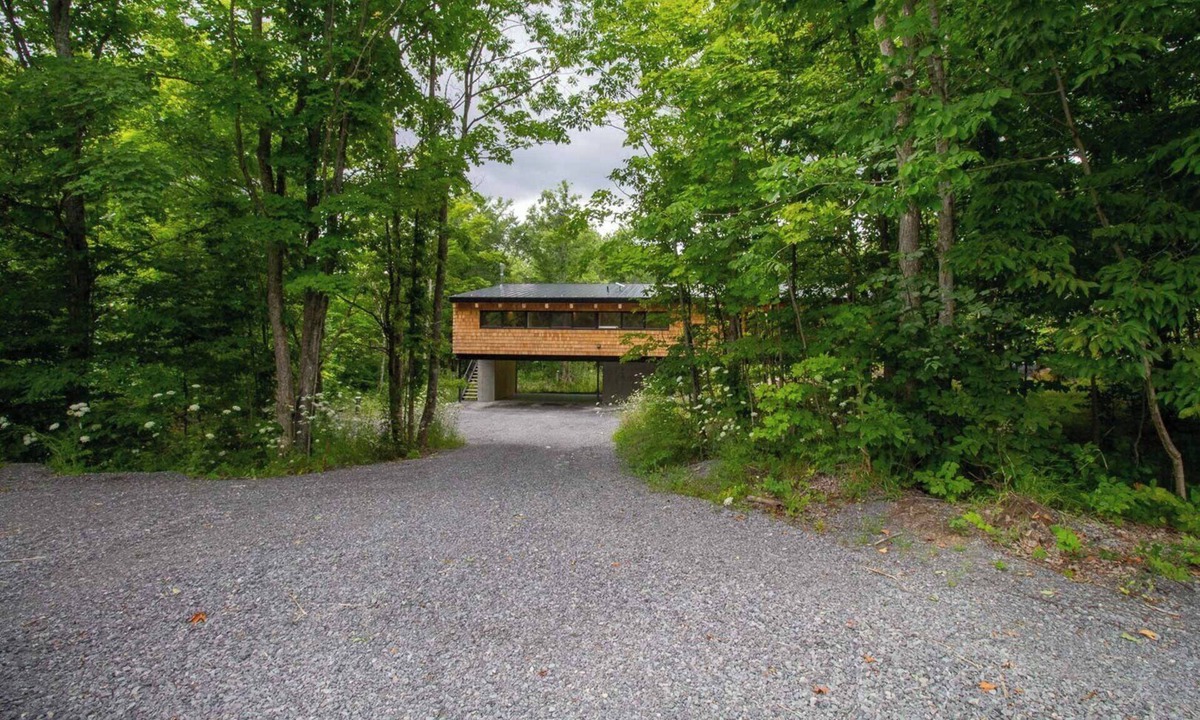 Stone Mills Cottage | Nest - Three Bedroom Cottage, Sleeps 6