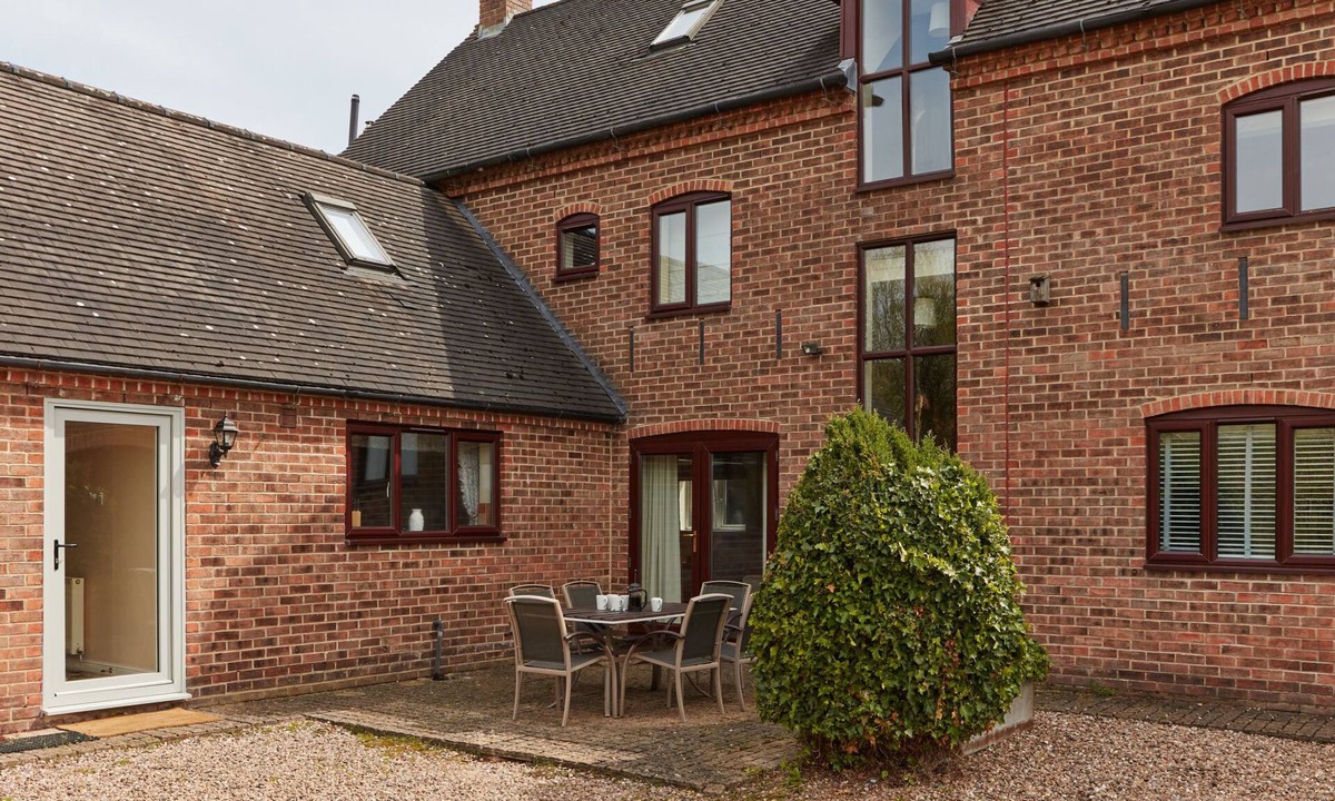 Dalbury Lees House | Nether Burrows Farm by Interhome