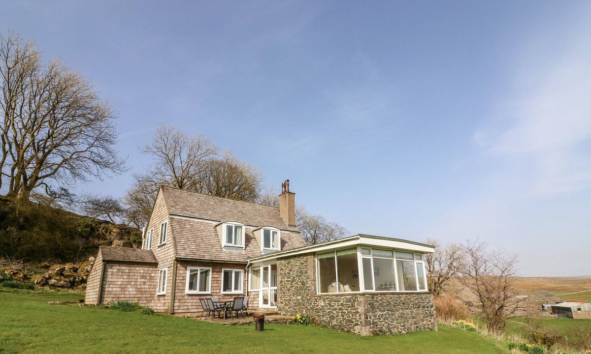 Fourstones Near Bentham Cottage | NETHERSCAR, pet friendly, with open fire in Ingleton
