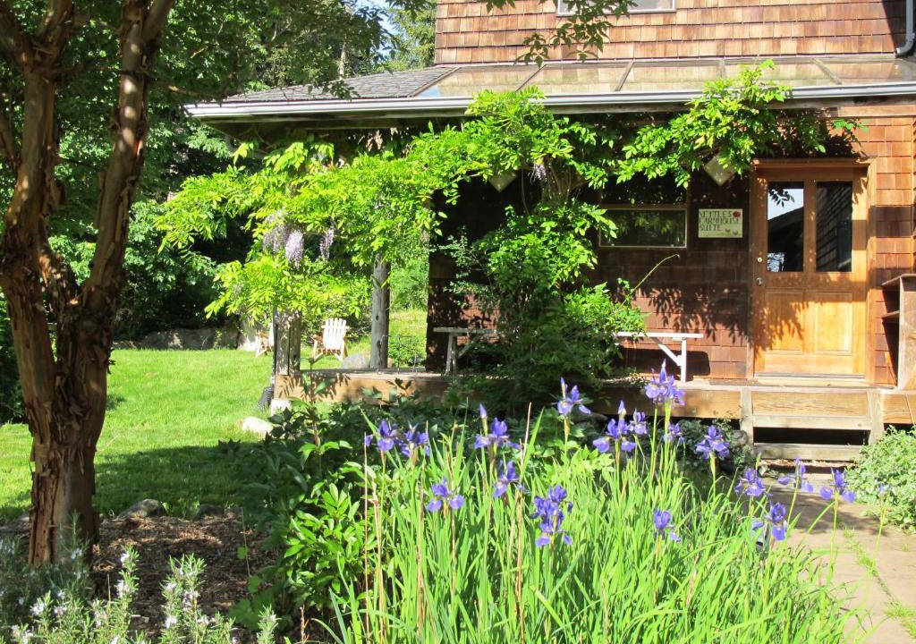 Lummi Island Resort | Nettles Farm