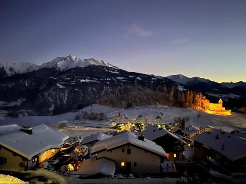 Falera Apartment | Neu-renovierte - Nov 24 - 2,5 Zi Wohnung mit Traum-Aussicht