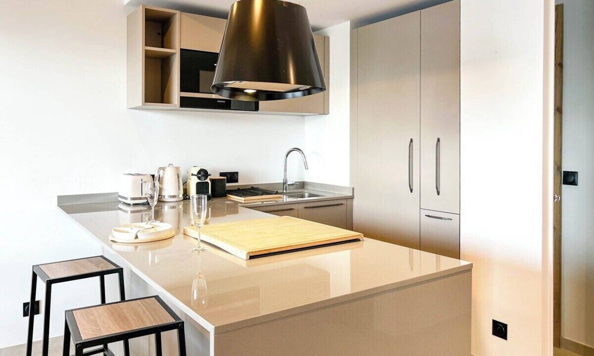 Le Praz de Lys Apartment | New 11p Apt | Central & on the slopes