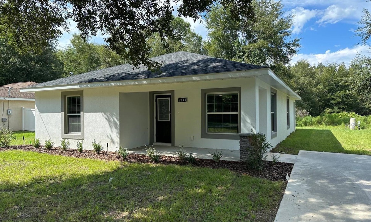 Ocala House | NEW 3 bedroom 2 bath near WEC