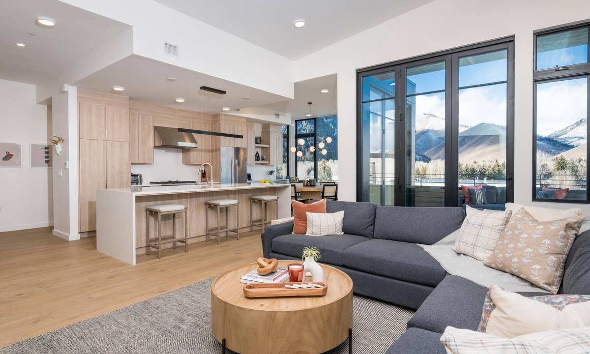 Ketchum Condo | New 3 Bedroom Condo with Mountain Views