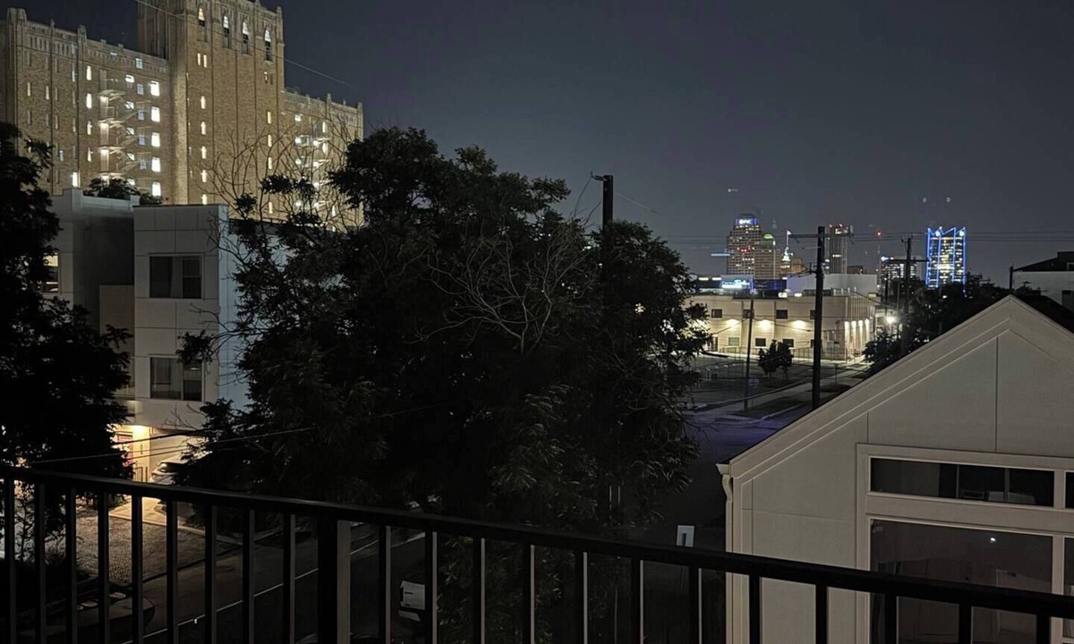 Tobin Hill House | New 3-Story Townhome w/Great Views of Downtown - in Tobin Hill area!
