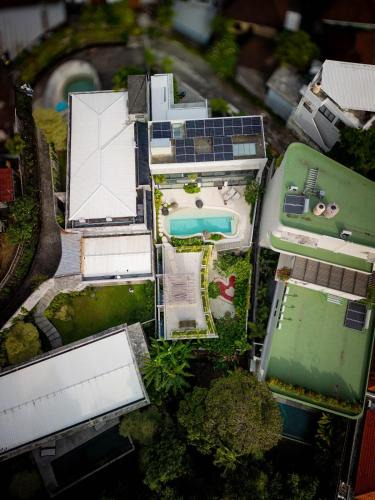Pererenan Villa | NEW 6BR Luxury Estate I Butler I Jacuzzi I Breakfast I in the central Pererenan Canggu