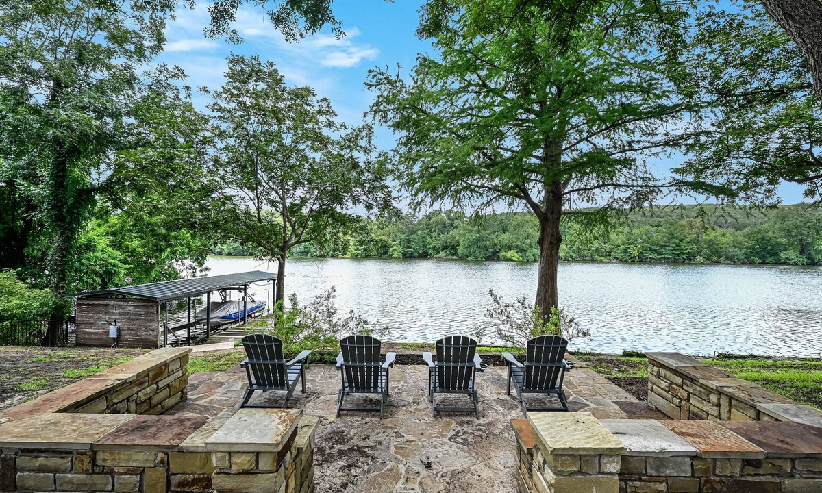 Panorama Ranch House | NEW Above Austin Entertainer I Waterfront I Lake Austin I Pool & Spa
