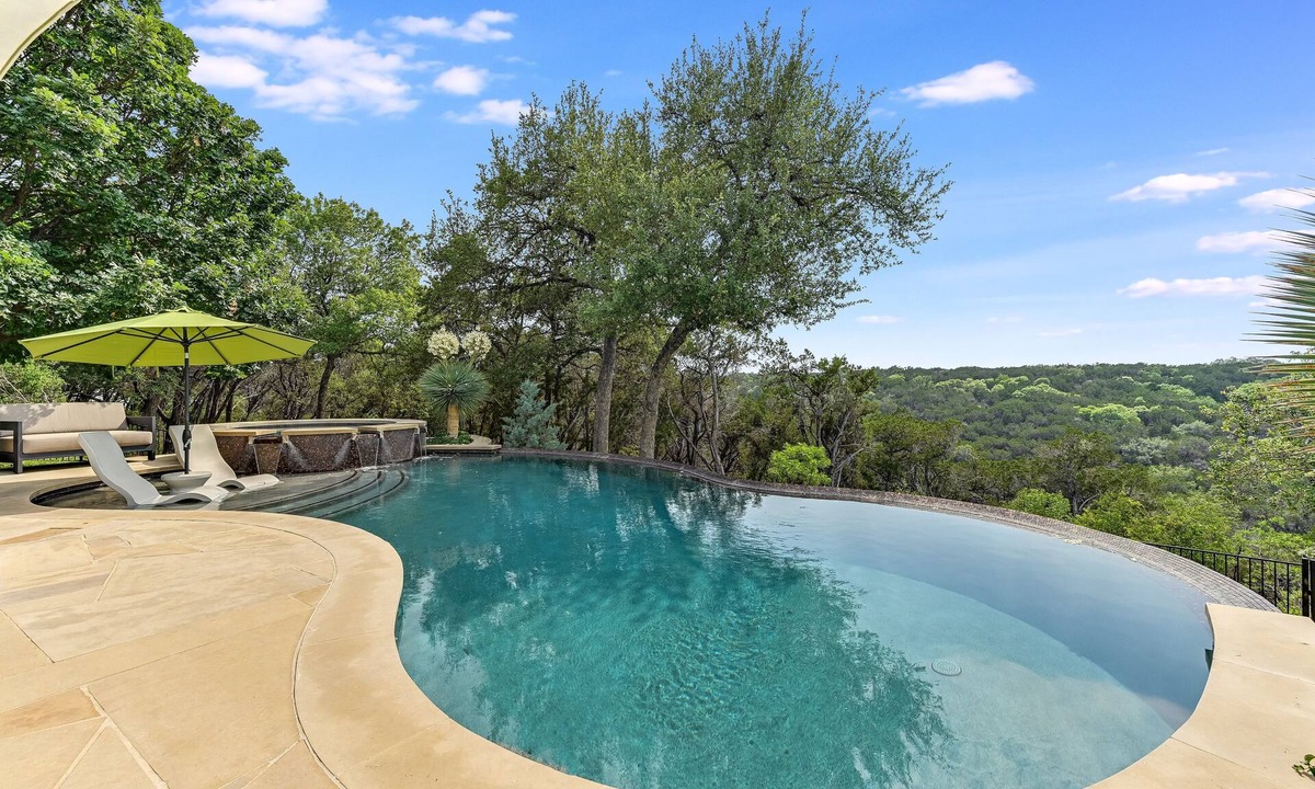 Austin House | NEW Above Sunset Canyon I Pool&Spa I Entertaining I Gym I Services